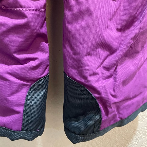 Snow ❄️ Bib, Purple, Kids, 4T, Light Use, Elastic and adjustable straps, - Picture 5 of 10